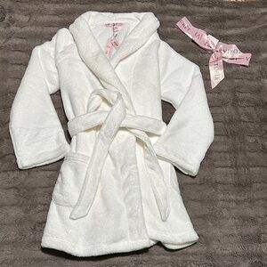 Cozy Victoria Secret Women’s Plush Robe